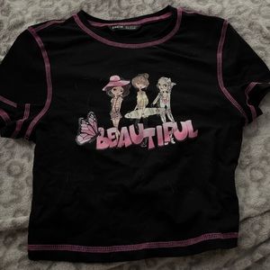 contrast stitch letter and figure graphic tee